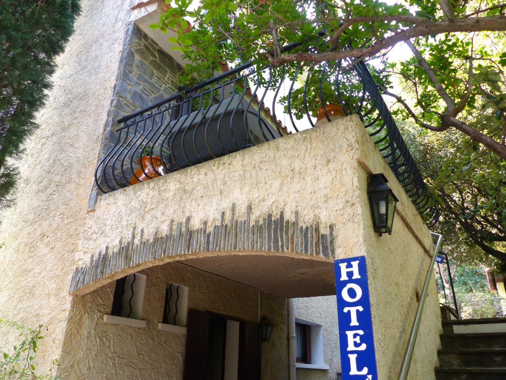 Hôtel Cap Soleil Cavalaire-sur-Mer Buitenkant foto